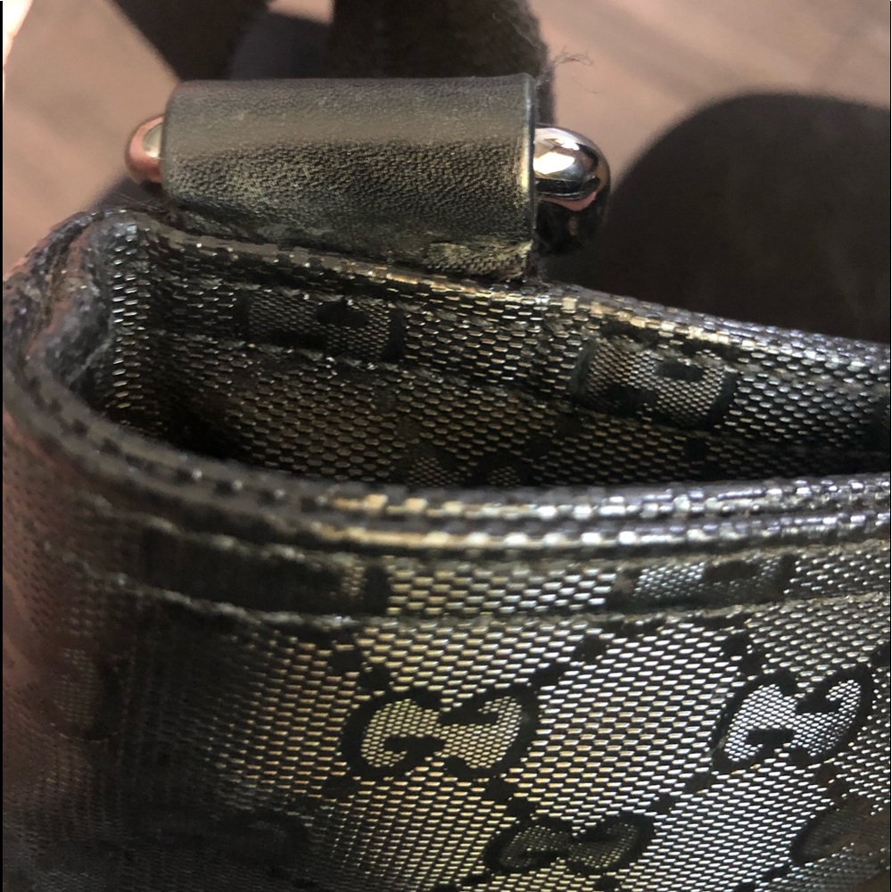 Gucci Crossbody - Picture 8 of 9